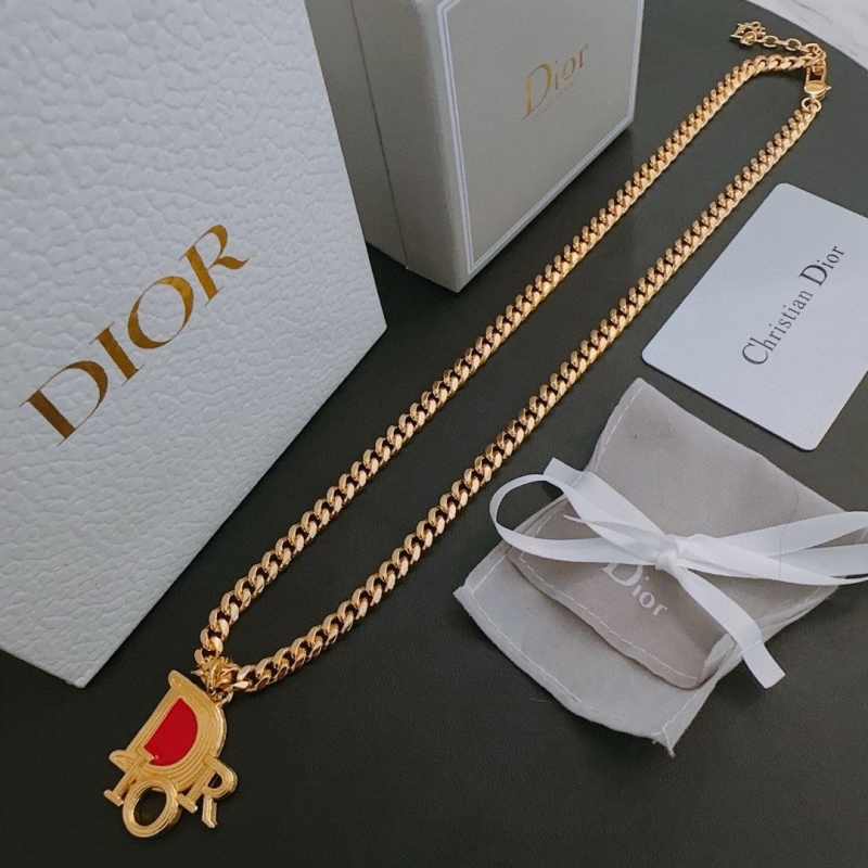 chr1st1an D10r necklaces